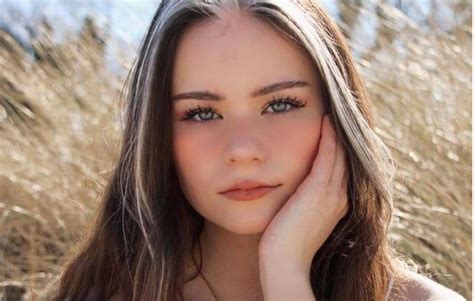 who is nadine breaty dating|Nadine Breaty Parents, Ethnicity, Wiki, Biography,。